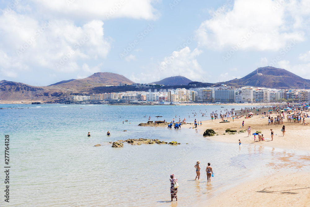Obraz premium Las Palmas de Gran Canaria, Spain, july, 8 th 2019. Las Canteras beach.