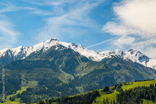 eine schöne Landschaft mit Bergen in Österreich