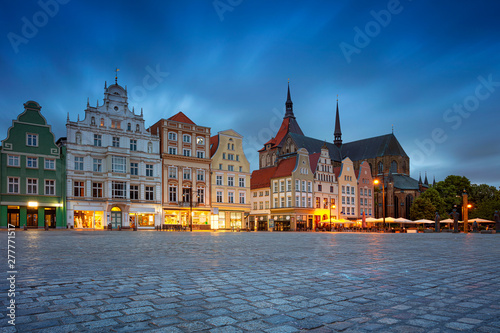 Obraz na płótnie Rostock, Germany. Cityscape image of Rostock, Germany during twilight blue hour. w salonie