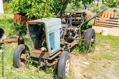 Image of an old rusty tractor