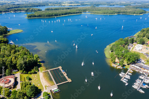 Fototapeta Naklejka Na Ścianę i Meble -  Mazury-yachts to Lake Kisajno in Giżycko