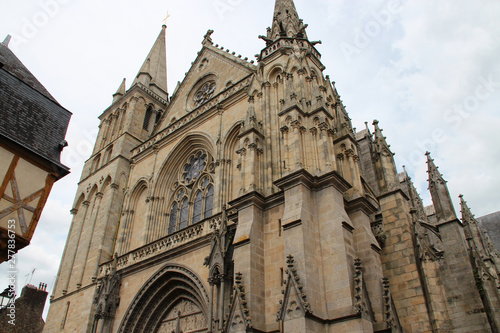 saint-pierre cathedral in vannes (brittany - france) 