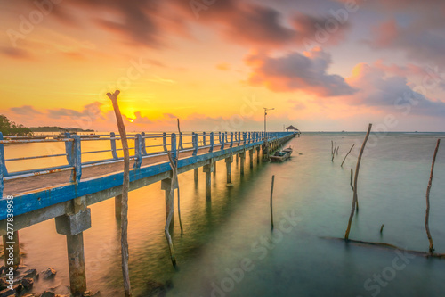 beautiful morning light on the dock