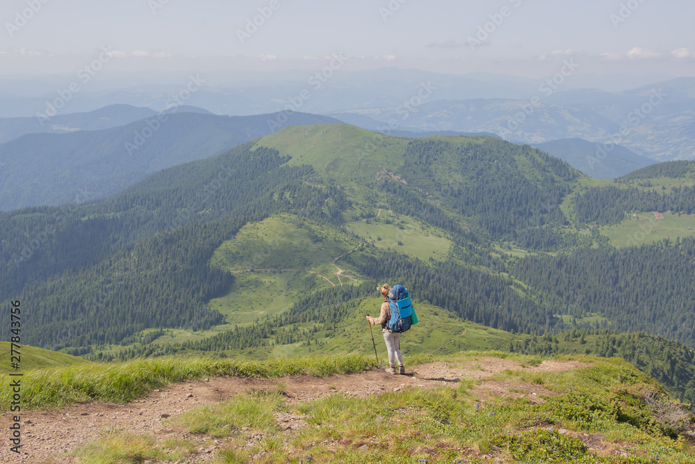 Trekking in the Carpathians, Hike to the border between Ukraine and Romania from Pop Ivan Marmarassky to Pop Ivan Chernogorsky.