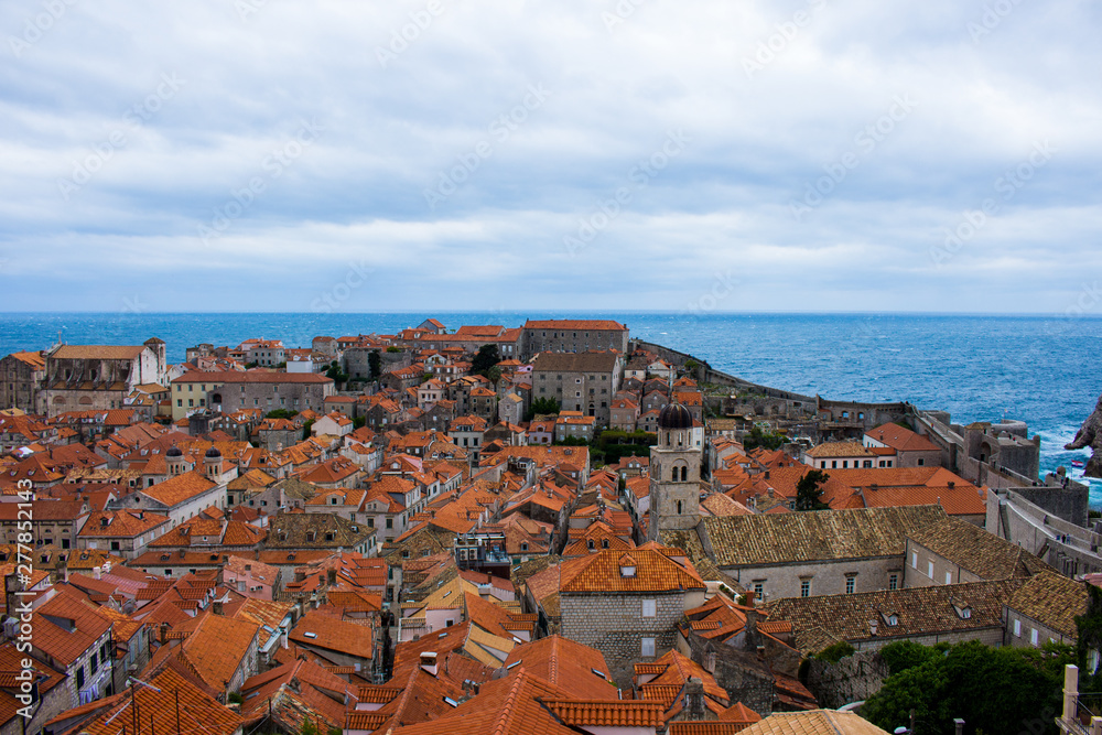 Fototapeta premium panoramic view of the city of dubrovnik in croatia