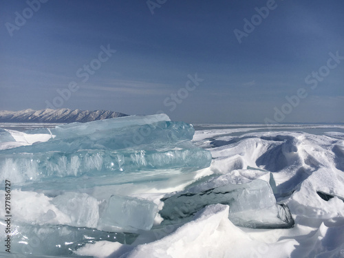 SIBERIE - LAC BAIKAL - GLACE 2019