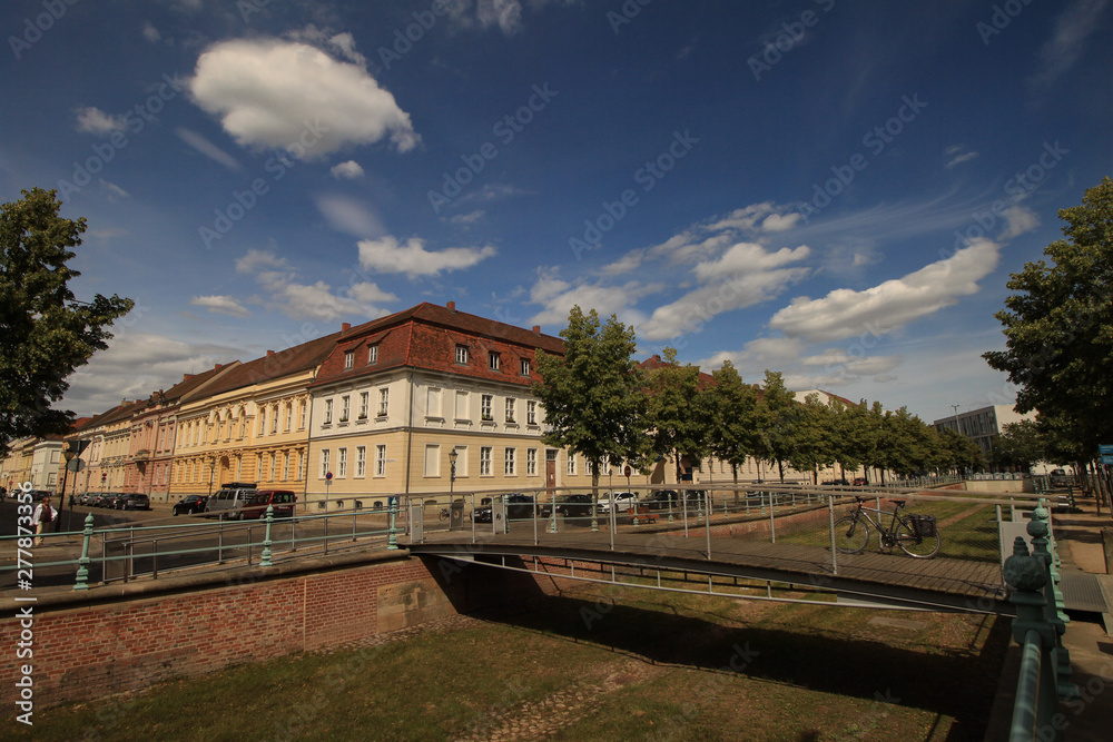 Potsdam; Kanal ohne Wasser in der Yorckstraße