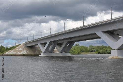 Transport bridge across the widest river in the Russian capital, Moscow © ironstuffy