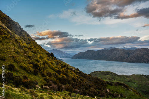 Royce Peak Lake Wanaka (New Zealand)