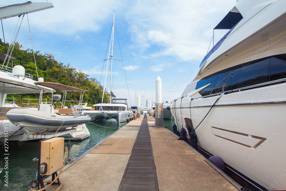 Fototapeta premium Por Bay Port Marina Grande to Koh Tachai,Koh Phra thong,To the Koh Surin Ko Panyi,He leaned,Tourist port Phang Nga Bay National Park,Major tourist attractions.January 5, 2018 Phuket Thailand.