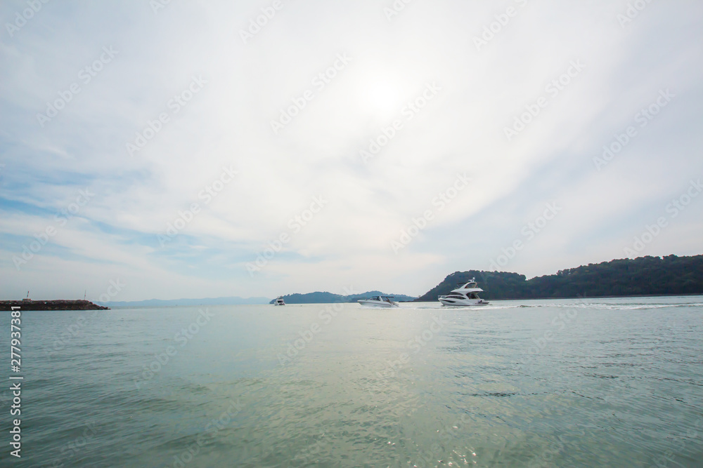 Por Bay Port Marina Grande to Koh Tachai,Koh Phra thong,To the Koh Surin Ko Panyi,He leaned,Tourist port Phang Nga Bay National Park,Major tourist attractions.January 5, 2018 Phuket Thailand. Por Bay Port Marina Grande to Koh Tachai,Koh Phra thong,To the Koh Surin Ko Panyi,He leaned,Tourist port Phang Nga Bay National Park,Major tourist attractions.January 5, 2018 Phuket Thailand.