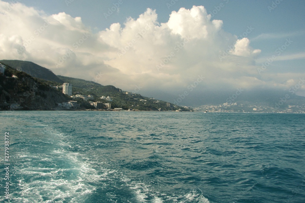 Fototapeta premium sea and blue sky