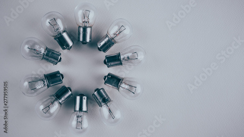 Incandescent bulbs are located on a circle