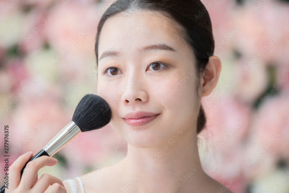 美容・化粧・ブラシ・女性 美容・化粧・ブラシ・女性