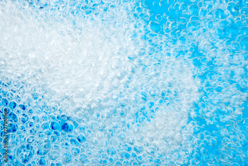 水面の気泡と波紋のテクスチャー Water surface with ripples and bubbles