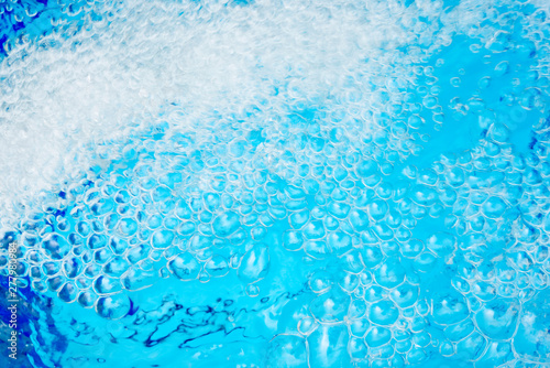 水面の気泡と波紋のテクスチャー Water surface with ripples and bubbles