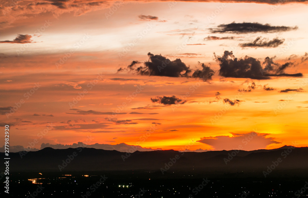 Fototapeta premium colorful dramatic sky with cloud at sunset.