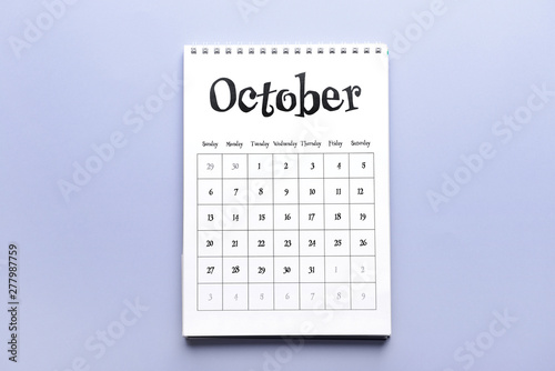 Flip paper calendar on ligh...