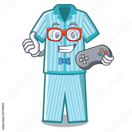 Gamer pyjamas placed on a cartoon bed