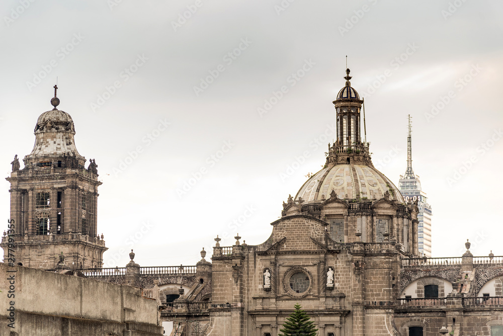 METROPOLITAN CATHEDRAL MEXICO CITY SUNSET  SCENE