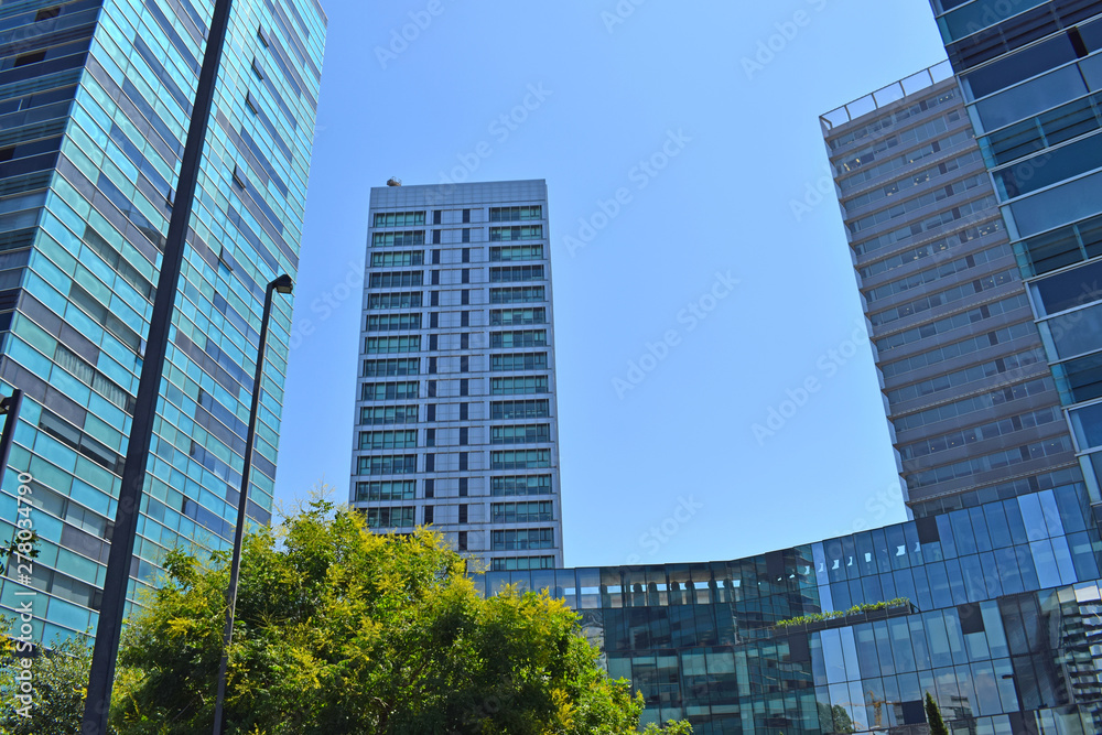 Edificios modernos en Barcelona España Edificios modernos en Barcelona España