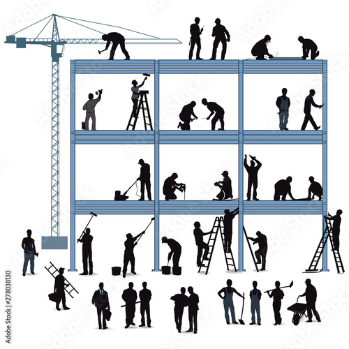 Techniker und Handwerker beim Hausbau