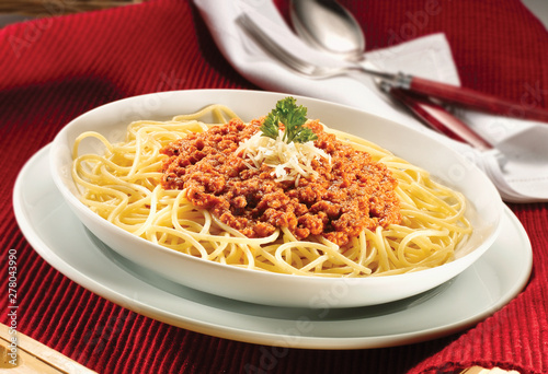 espagueti boloñesa, comida italiana. spaghetti bolognese, italian food photo