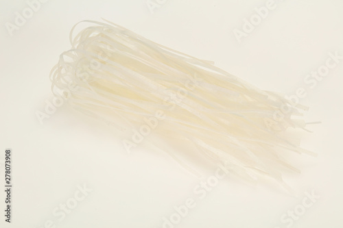 Raw rice noodle for cooking