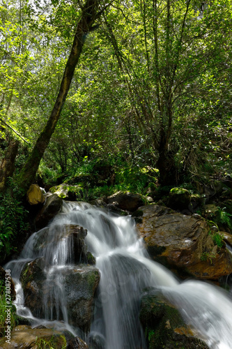 Beautiful fall of water in Ocopilla © Jonathan Chancasana