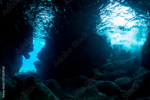 Fototapeta Naklejka Na Ścianę i Meble -  Underwater cave in Miyakojima Island