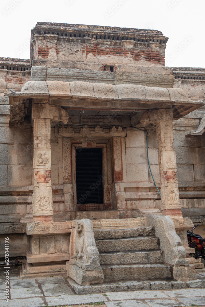 Inner View of Malyavanta Raghunatha Temple, Hampi, Karnataka Inner View of Malyavanta Raghunatha Temple, Hampi, Karnataka