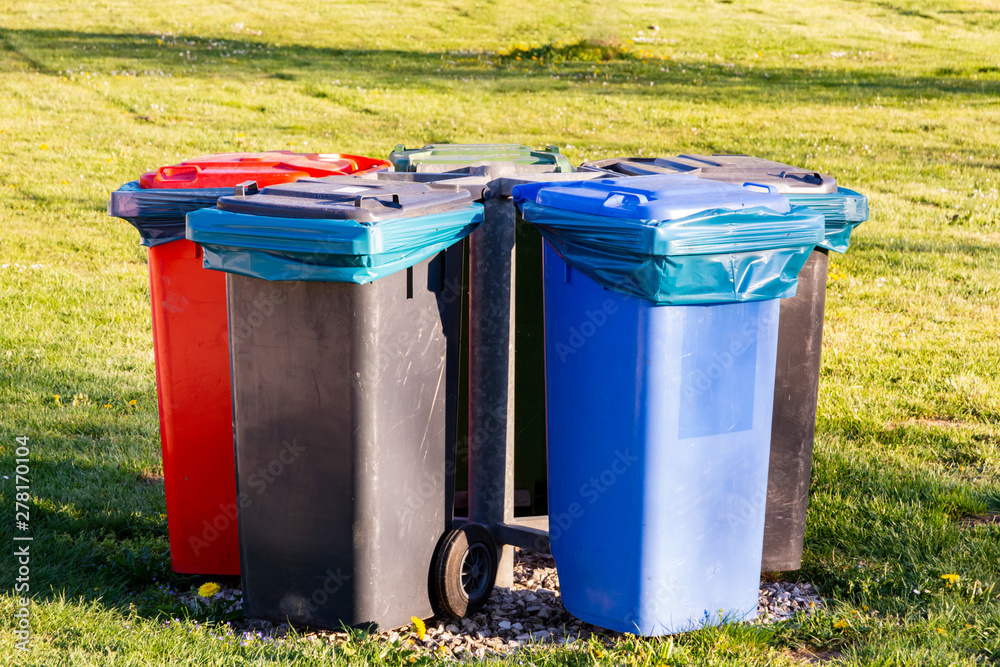 Garbage cans for waste separation - obrazy, fototapety, plakaty 