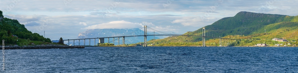 Fototapeta premium Tjeldsund-Brücke