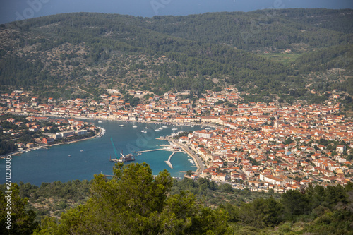 Obraz na plátně Aussicht vom Berg Hum auf Vela Luka