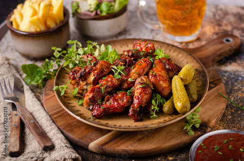 Grilled chicken wings © Stepanek Photography
