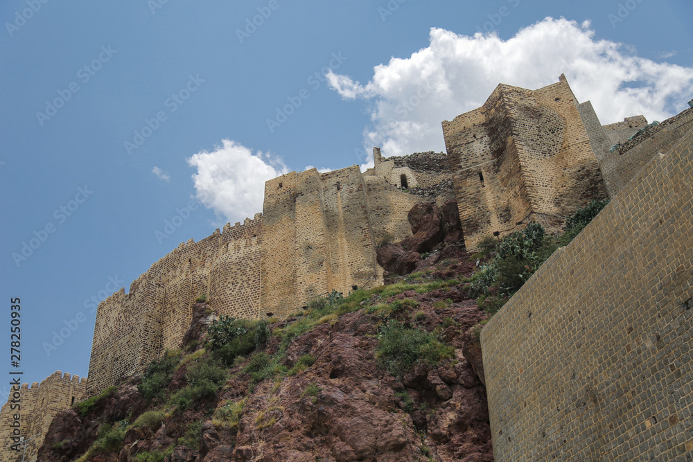 The historical castle ( Alqahera ), which is one of the most important historical landmarks in Taiz City , Yemen.