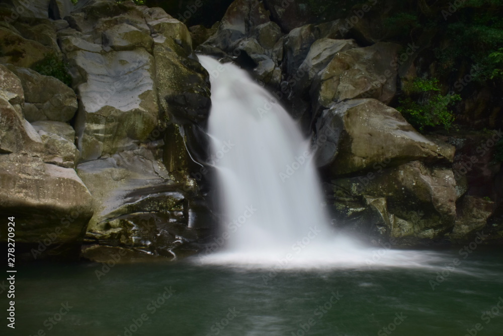 Obraz premium 滝と岩～Waterfall&Rock.