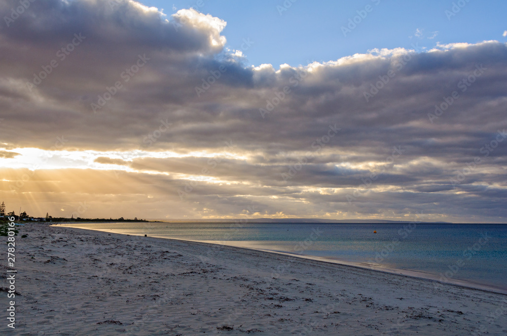 Obraz premium Last rays of the sun - Busselton, WA, Australia