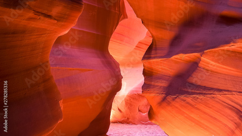 keyhole shaped entrance in upper antelope canyon, az