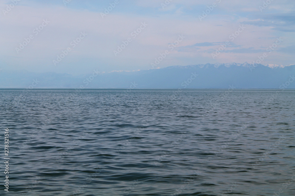 Obraz premium morning on the river