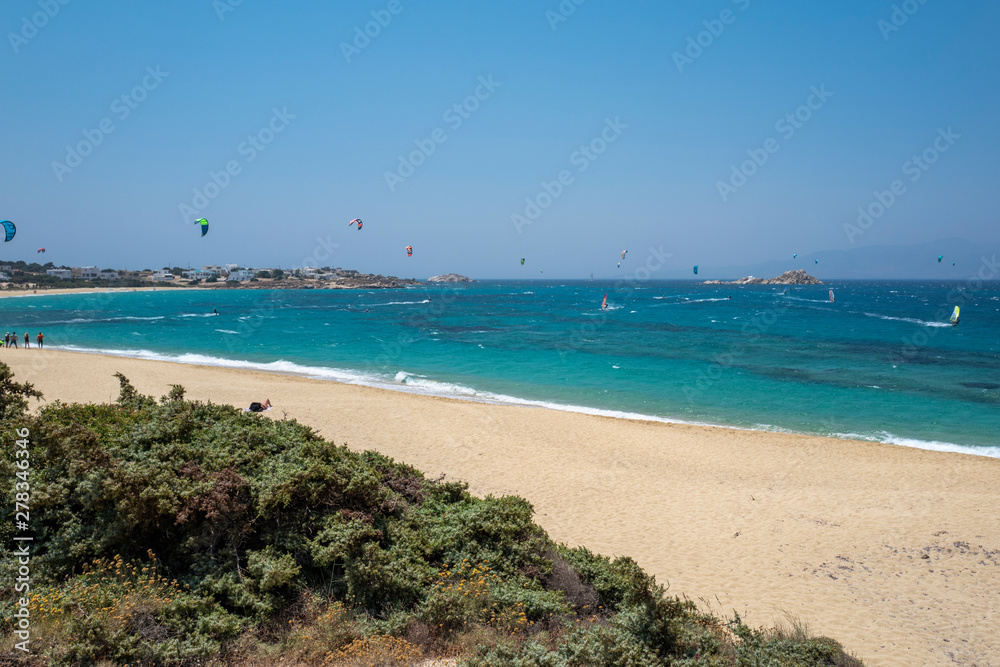 Kitesurfer auf offenem Meer Naxos 2019