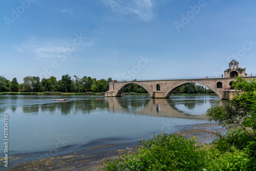 pont saint-bénézet / pont d`avignon