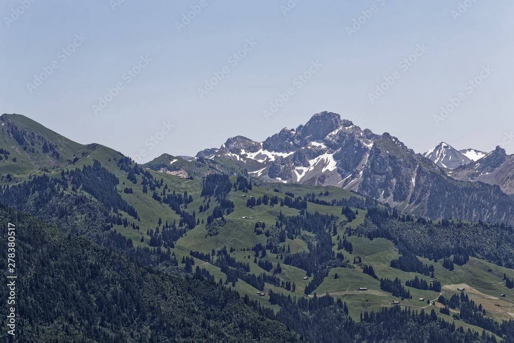 Paysage de montagnes Suisses