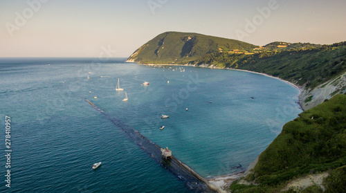 Scoglio del trave con vecchio casotto Fattorini photo