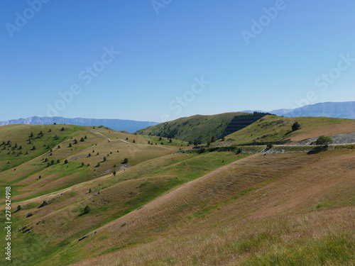 la suggestiva distesa di Campo Imperatore in Abruzzo, Italia