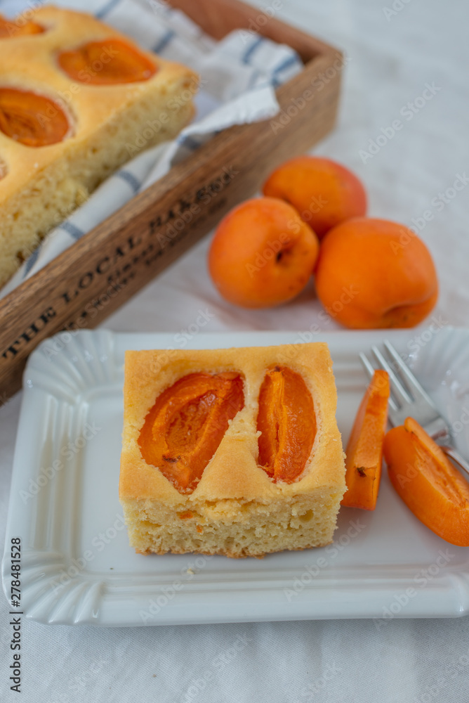 delicious home made vanilla apricot summer cake delicious home made vanilla apricot summer cake