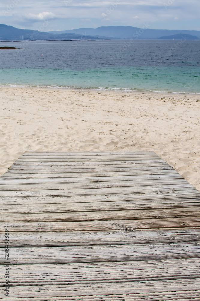 Fototapeta premium landscape of the beach with sea and sand, galicia