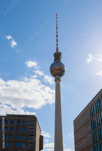 Wallpaper Mural The TV Tower Torontodigital.ca