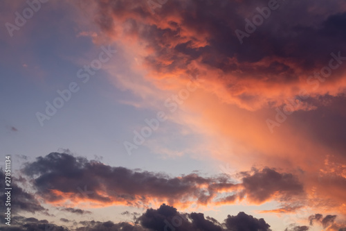 Obraz na płótnie Dramatic sunset and sunrise sky. w salonie