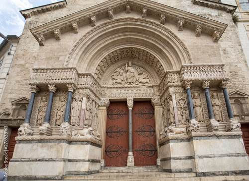  West facade of the Saint Trophime Cathedral in Arles, France. Bouches-du-Rhone, France